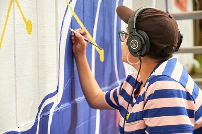 Artist Creates Community Mural in Portland