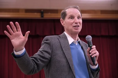 Senator Wyden Addresses Portland Town Hall Audience