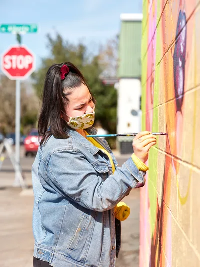 Artist Creates Jardín Cubana Mural on Alberta Street