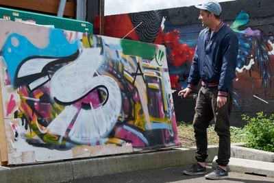 Street Artist Creates Live Graffiti in Portland