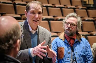 Senator Wyden Addresses Portland Town Hall