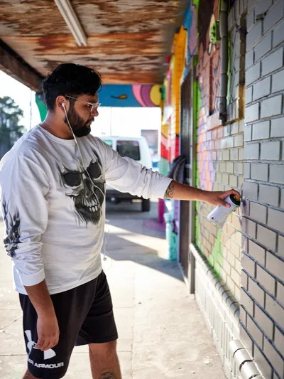 Street Artist Creates Mural in Portland