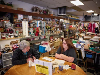 Friends Connect at Saint Johns Café