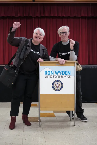 Union Members Rally at Wyden Town Hall